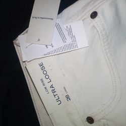 A borcrombie & Fitch ,white jeans size 28