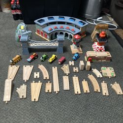 Thomas And Friends Wooden Railway Lot