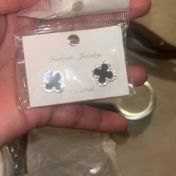 New Clover  Earrings 