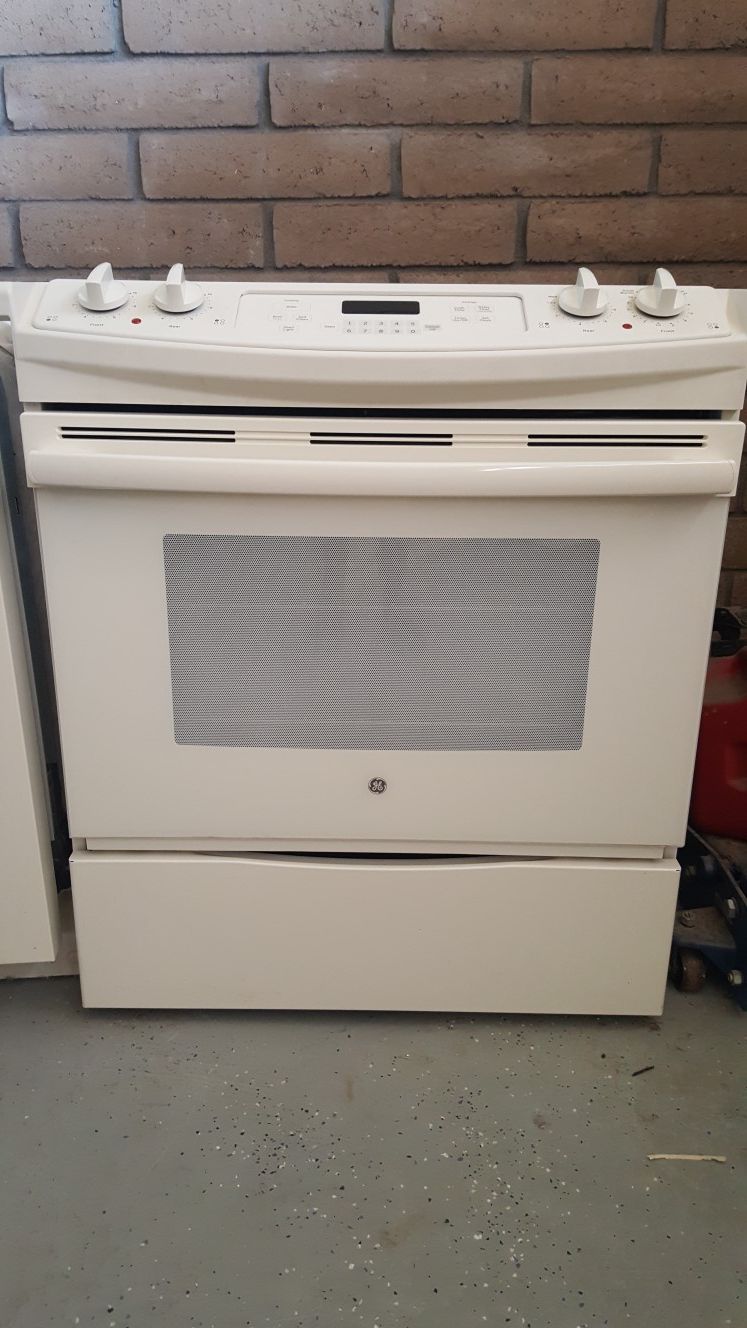 GE glass flat top stove and oven