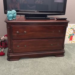 Very Nice Dresser 