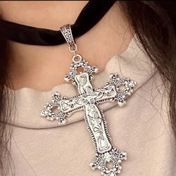 Victorian Goth Cross Velvet Choker - Oversized Cross Choker Necklace Black New