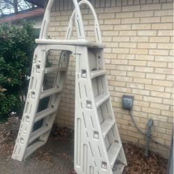 Adjustable Pool Stairs