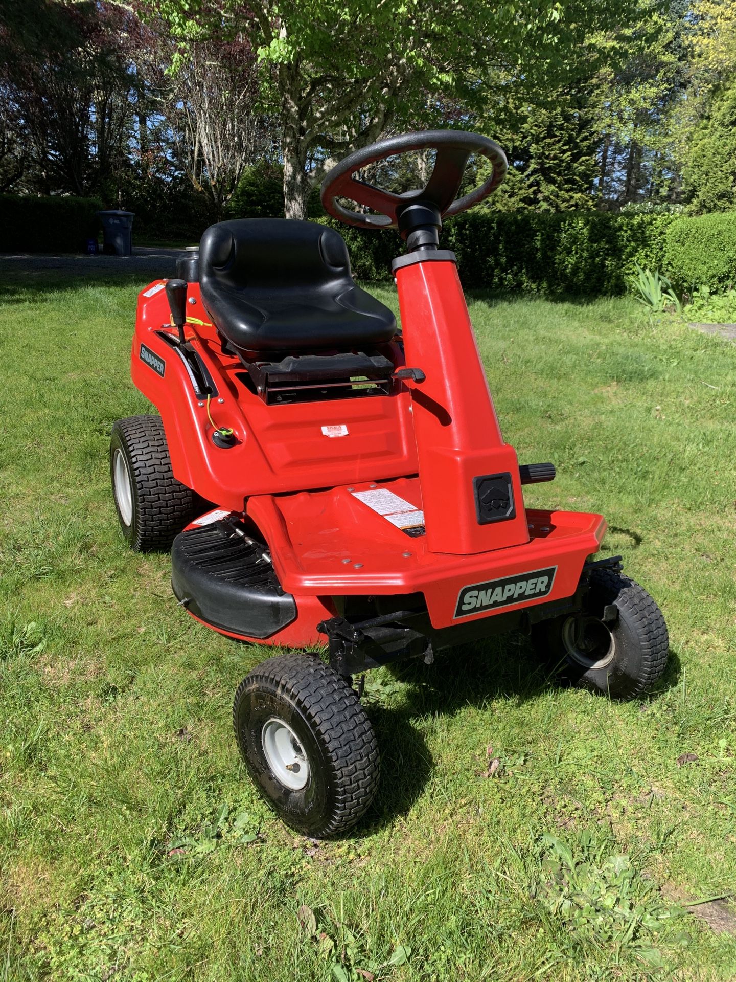 Snapper 28 Riding Mower for Sale in Buckley WA OfferUp