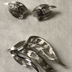 Brooch And Matching Earrings 