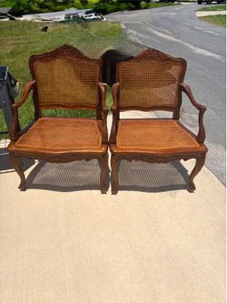 Nice vintage, sturdy arm chairs!