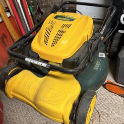 Yard-Man Self Propelled Lawn Mower 22” Cut