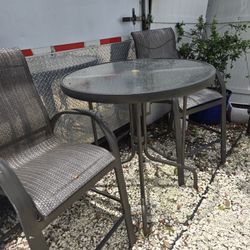 Hightop Patio Set