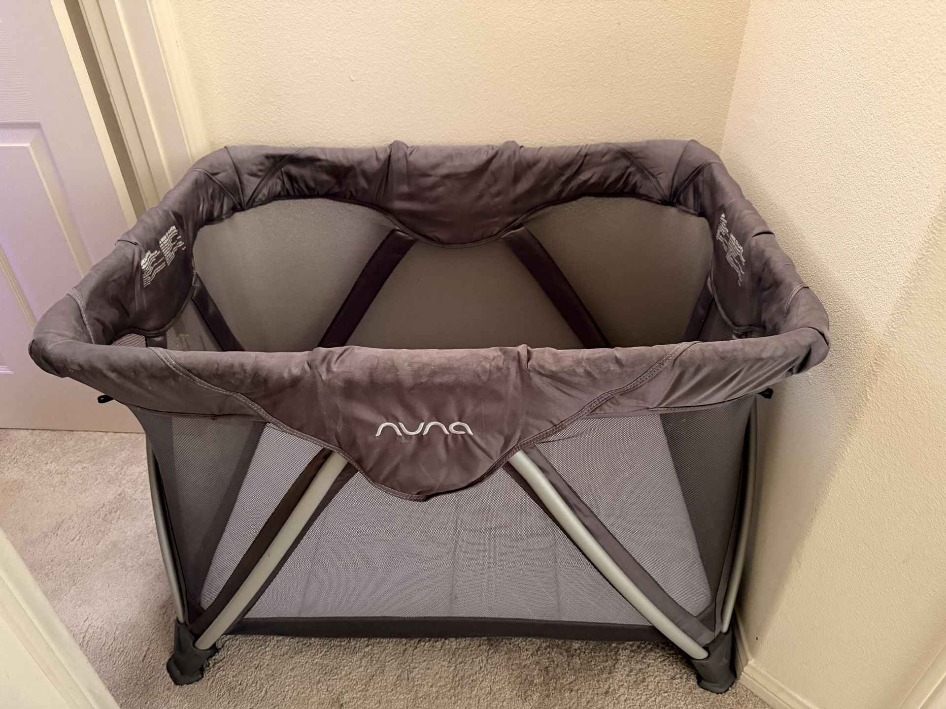 Nuna Crib