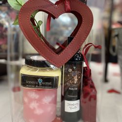 Valentines Spa sets!!!  Strawberry Vanilla! All handcrafted Locally