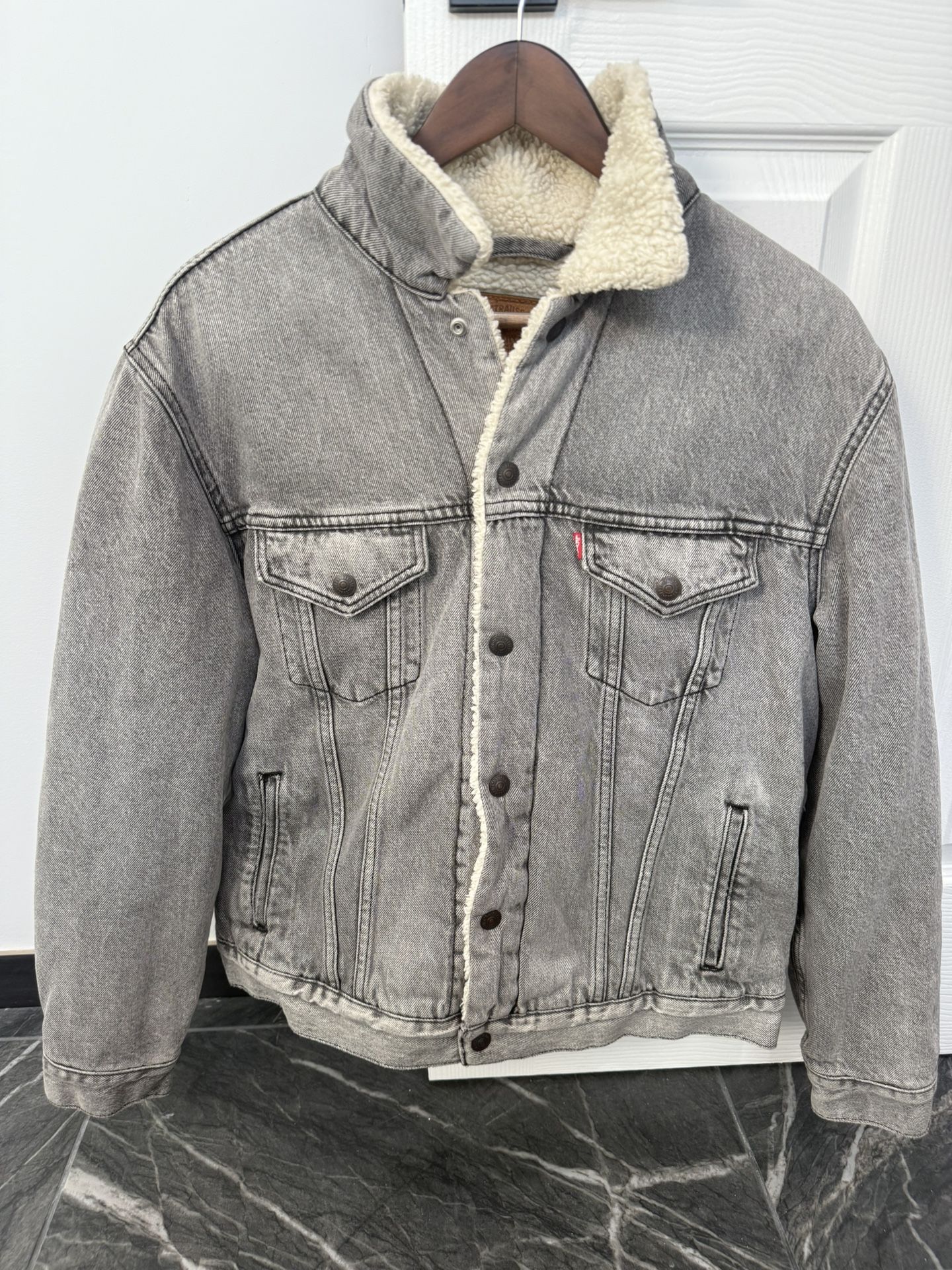 Levi’s Men’s Sherpa Trucker Jacket 