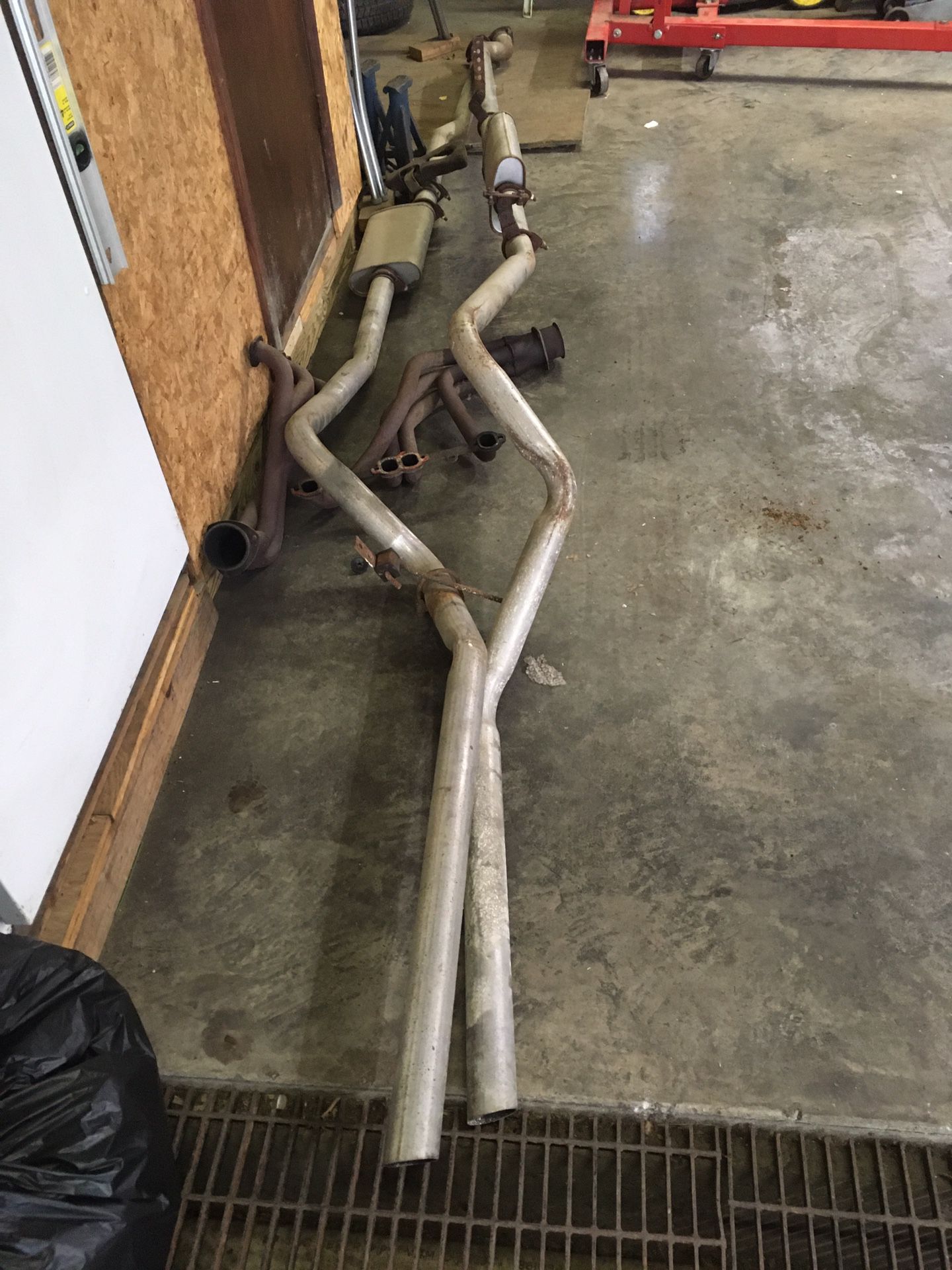 73-87 Chevy/GMC 2wd Truck 8’ bed exhaust. Headers to tailpipes.