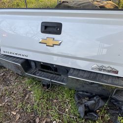 Tailgate & bumper for 2014-2018 Chevy Silverado