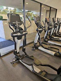 Life Fitness 95XS Elliptical - Commercial Gym Equipment