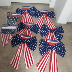 6 USA FLAG BOW AND 2 USA PENNANT BUNDLE