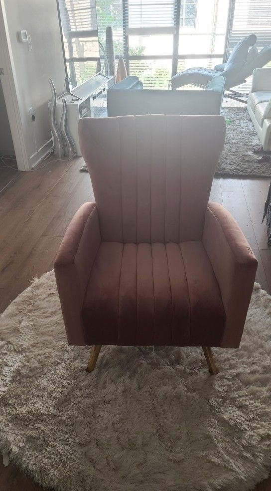 Tufted Velvet Accent Chair 