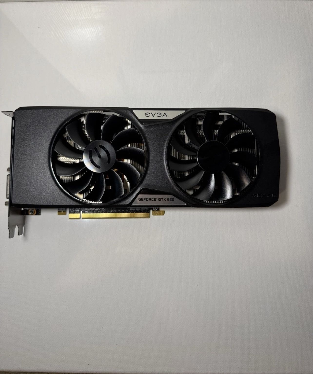 EVGA NVIDIA GeForce GTX 960 2GB GDDR5 Graphics Card GPU TESTED WORKING