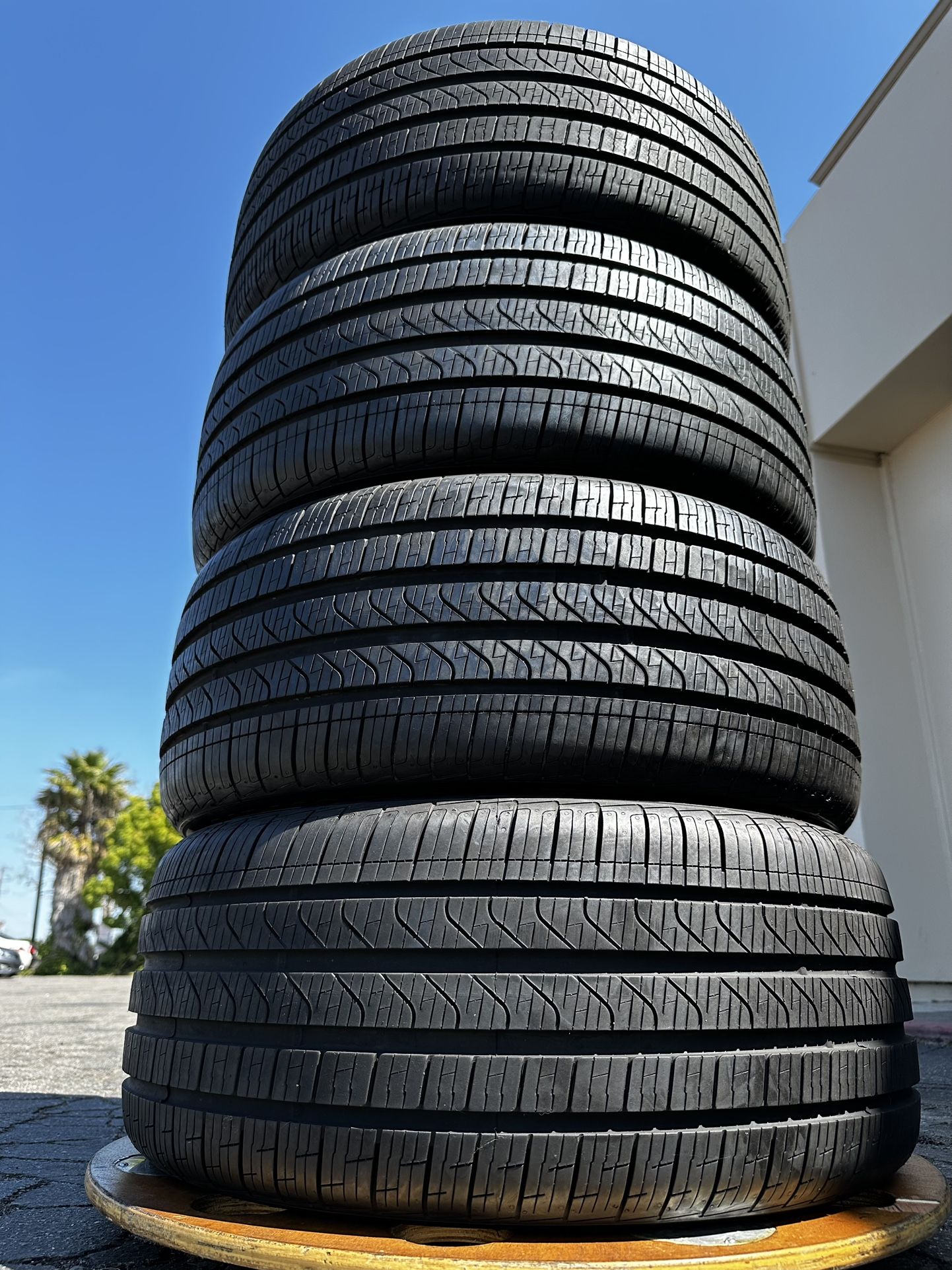 245 40 18 Pirelli CINTURATO P7 A/S RUN FLAT 245/40/18 Used Tires 245/40R18