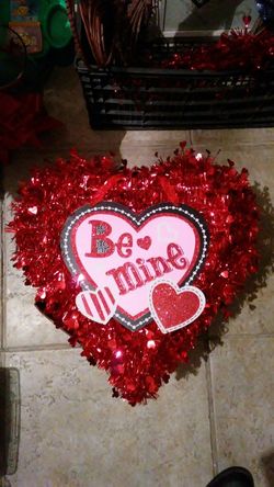 Valentine "Be Mine" Wreaths