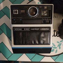 1 KODAK  1 PENTAX  1 OLYMPUS  CAMERAS 