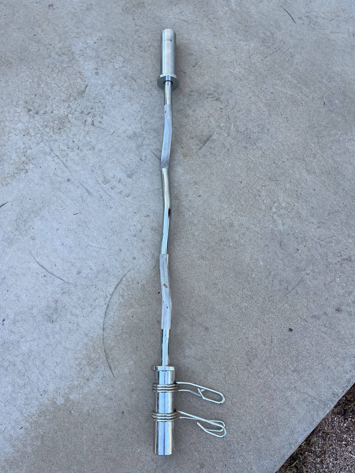 Olympic Curl Bar With Clips