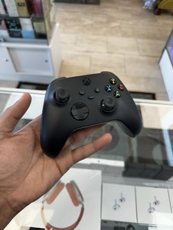 Xbox Controller (Like New)