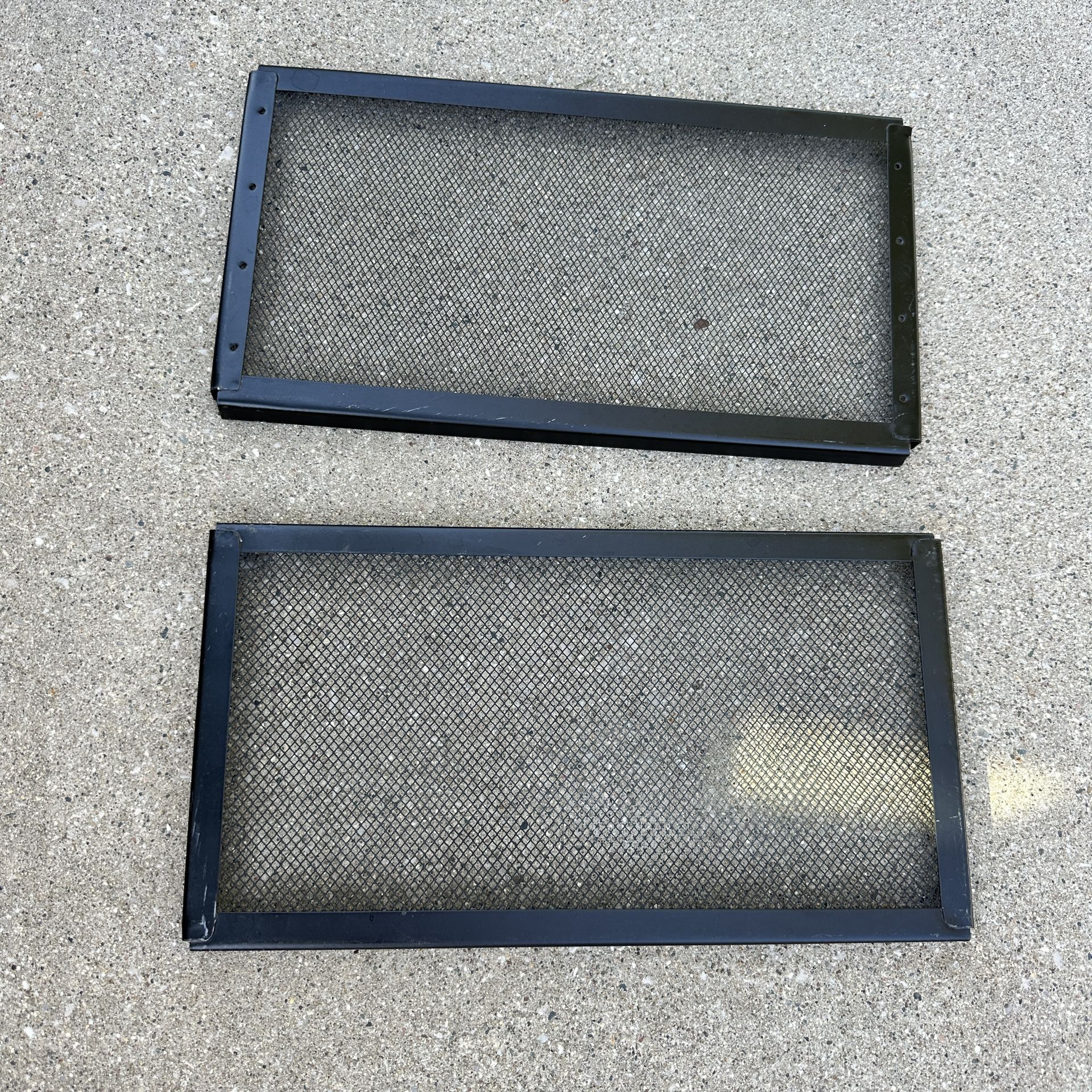 5-Gallon Glass Aquarium with Mesh Top – Ideal for Reptiles or Small Animals