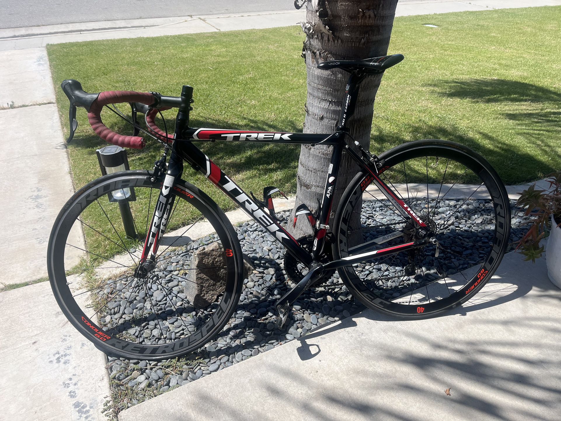 Trek 1.1 Alpha Road Bike RED/BLACK/WHITE
