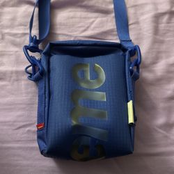 Supreme Shoulder Bag 