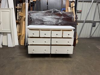 White 8-Drawer Double Dresser with Crystal Knobs