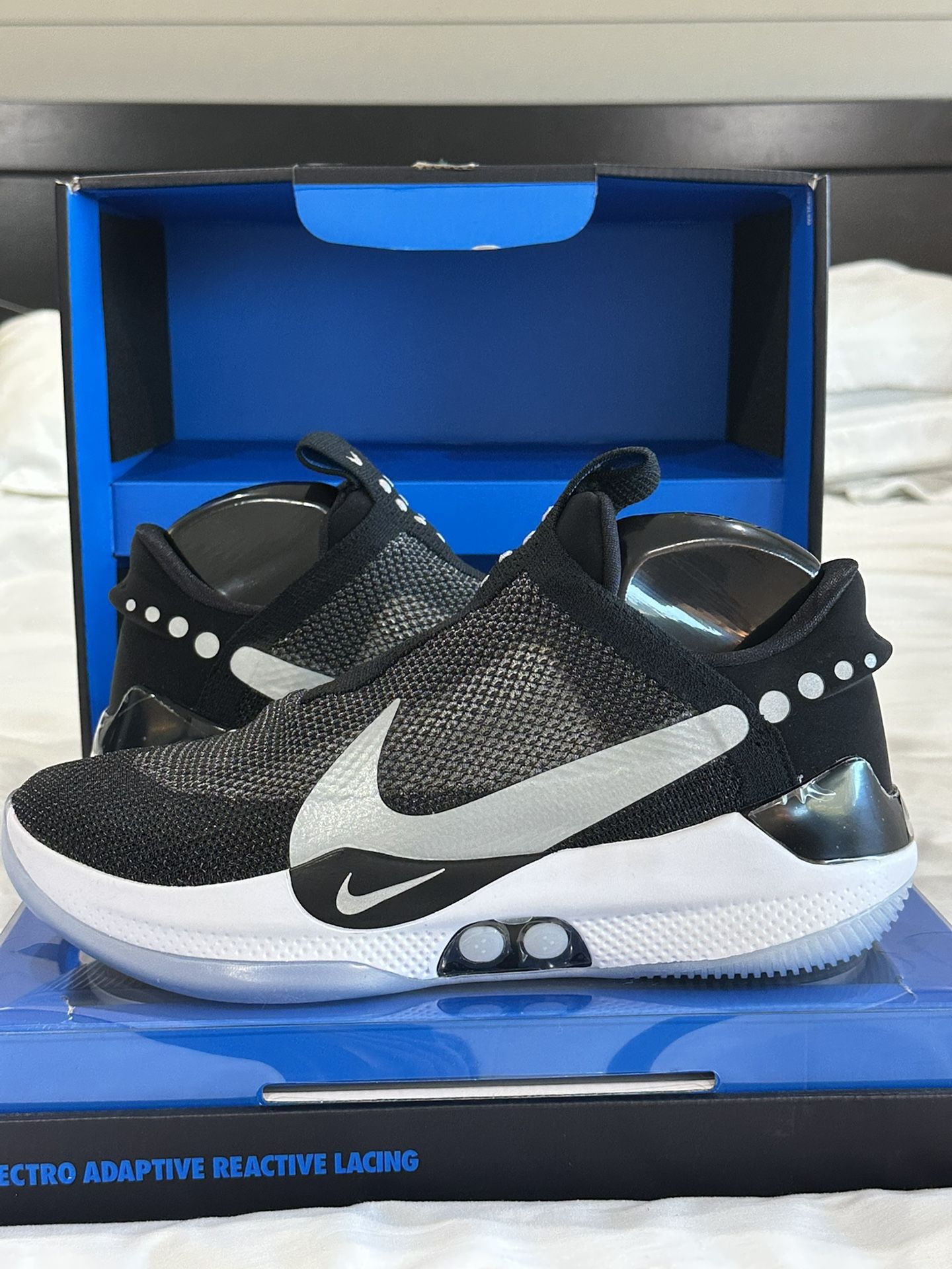 Nike Adapt BB Black Pure Platinum (US Charger) Size: US M 10. Brand New In Box Never Worn