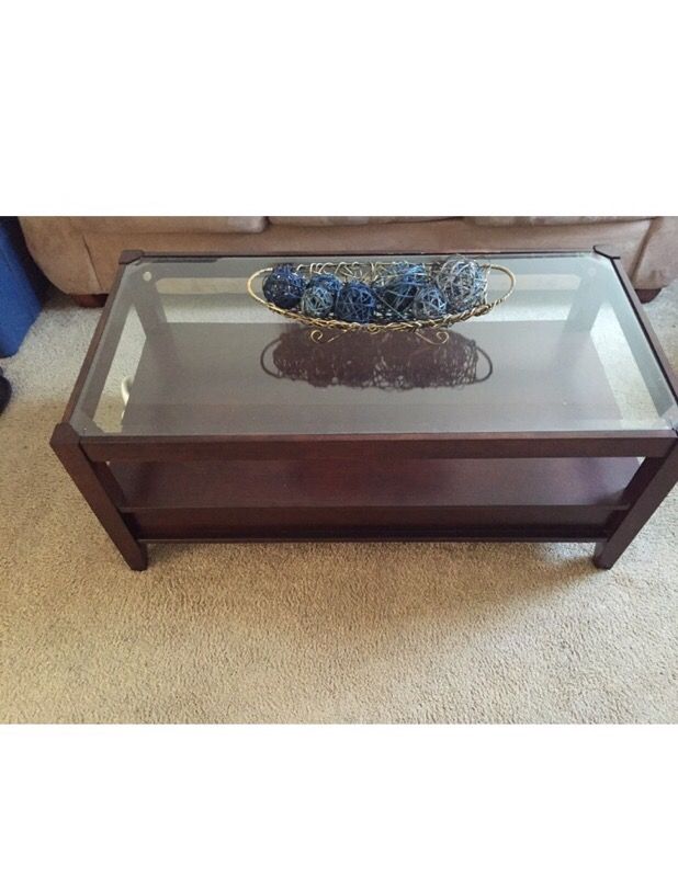 Wood/stainless steel coffee table w/ drawers MUST GO SOON