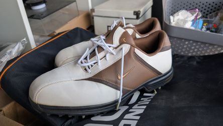 Nike golf shoes size 11