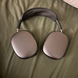 Airpod Maxes