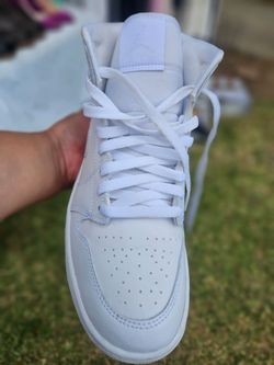 Women's Air Jordan 1 Mid Size 9