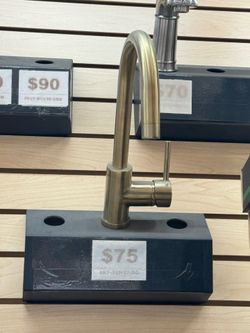 Llave para baño gold