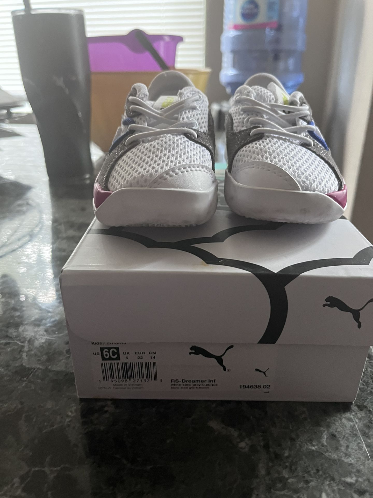 $35 Pumas For Sale Size 6c