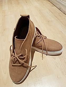 Brand new Robert Wayne size 8.5 Genuine Leather