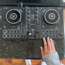 Pioneer DJ set DDJ-200