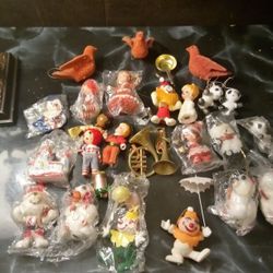 MERRY CHRISTMAS FOUND MORE TREE HANGERS 