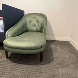 Vintage Chase Lounge 