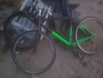 10 speed ready to ride to 700 nice and fast skinny tires tall