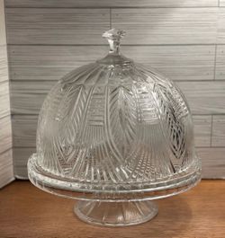Crystal Shannon cake stand