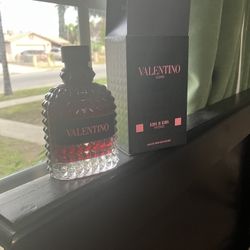 Valentino Born In Roma Uomo Intense Scent