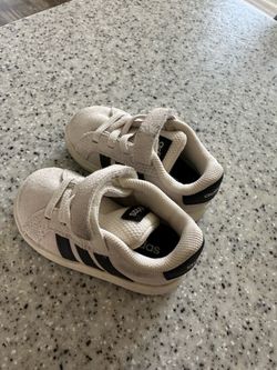 Baby Boy shoes Size 4