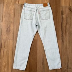 Levis 501 light wash denim straight jeans