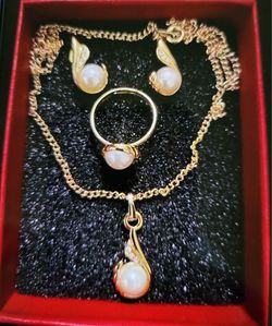 Pearl Jewelry Set