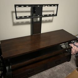 Entertainment Center With Tv Mount And Storage Drawers