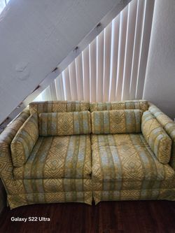 Couch/ Love Seat