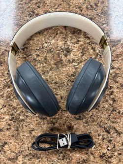 Beats Studio3 Wireless Over-Ear Headphones